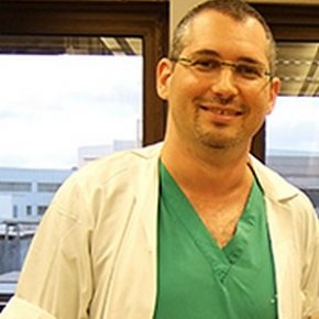 Доктор Амир Глик, невролог, больница Бейлинсон, Израиль